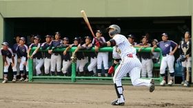 灼熱の鳴尾浜で練習試合　大阪市立大学、Honda鈴鹿《阪神ファーム》（岡本育子）