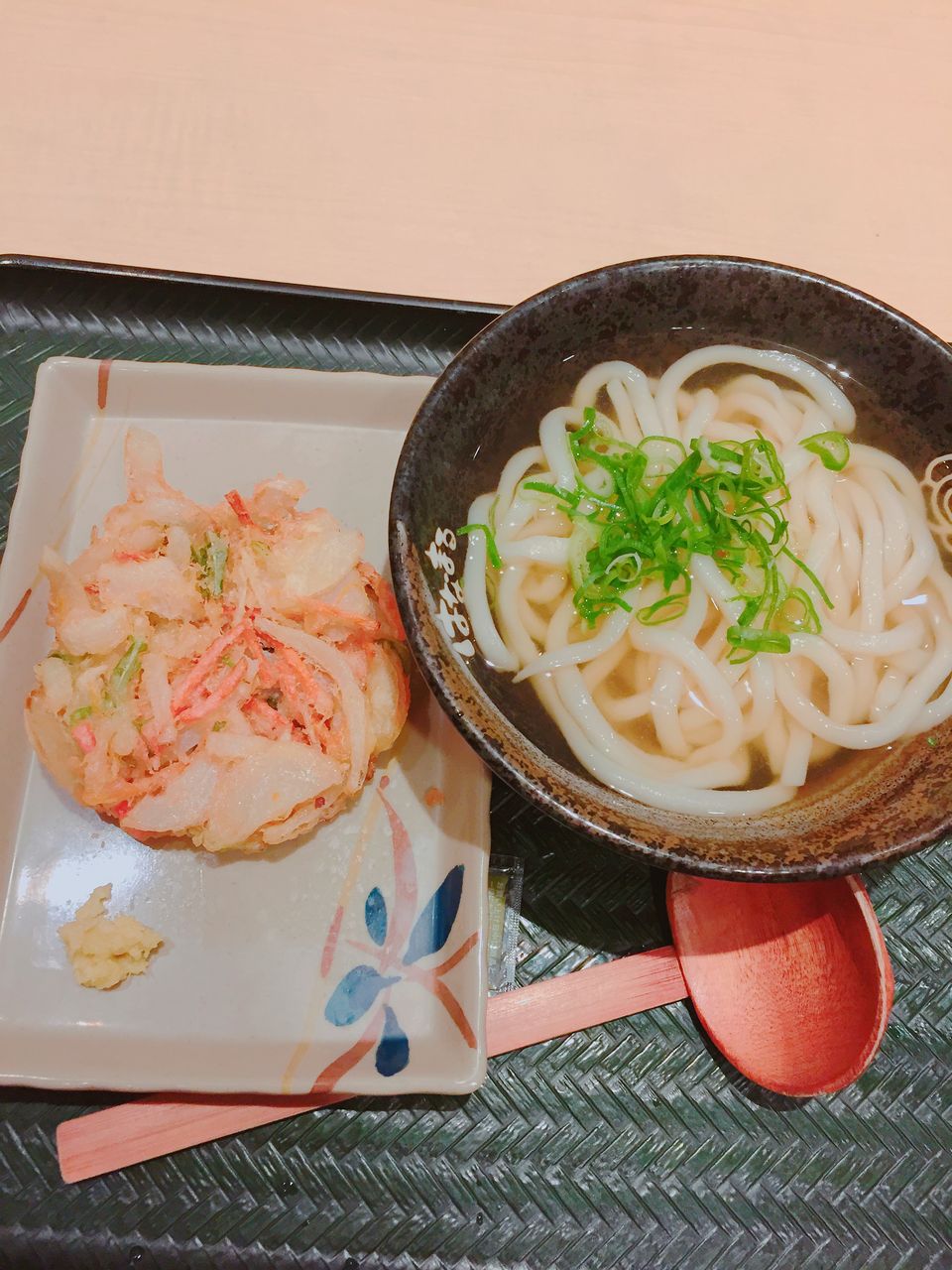 はなまるうどん かけ小 かき揚げ 270円 虎ノ門ランチ日記