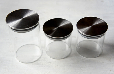 100均で買ったステンレス蓋付ガラスキャニスター