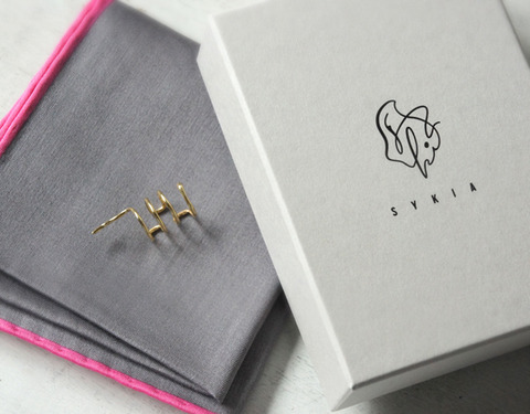 SYKIAのイヤーカフ追加で購入