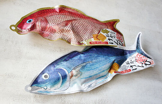 リアルな魚パッケージがかわいい、一心堂本舗のおからけんぴ