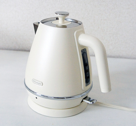 デロンギの電気ケトル ディスティンタ・ペルラを購入