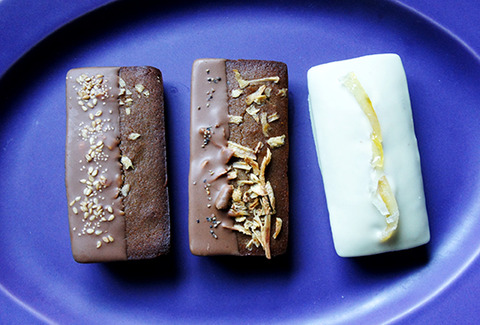 ゴディバのごぼうとバジルレモンのフィナンシェ ショコラを購入