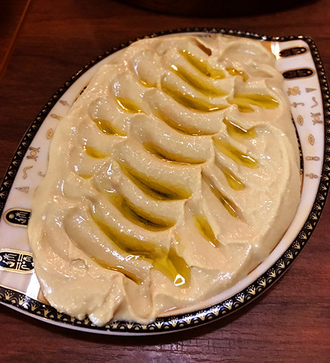 ホンモスをはじめて食べる