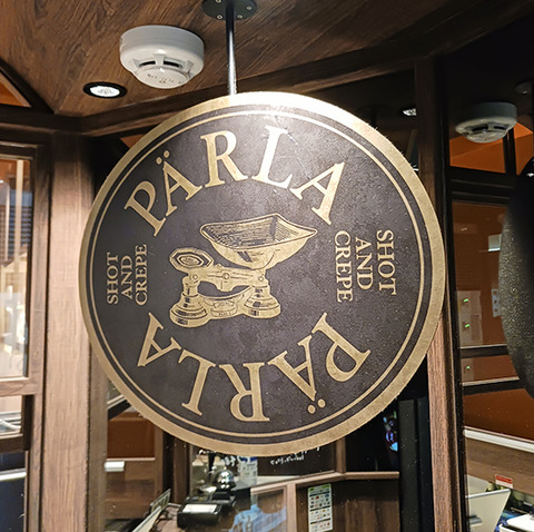お酒とクレープが楽しめる店　PARLA