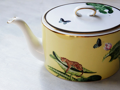 豹がかわいい、WEDGWOODウォーターリリーのティーポット
