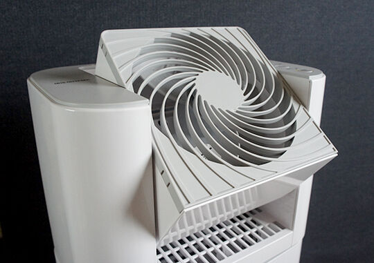 アイリスオーヤマのサーキュレーター衣類乾燥除湿機IJD-I50-WH