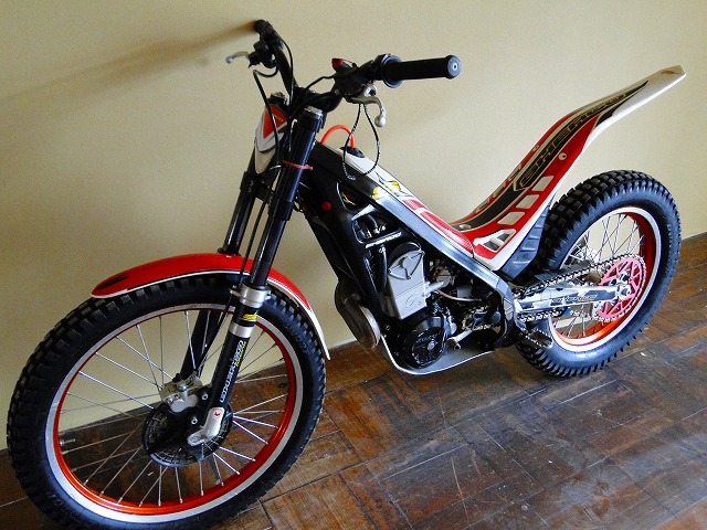 トライアルバイク SHERCO シェルコ タンク パーツ ST2.9 〜09年 手足