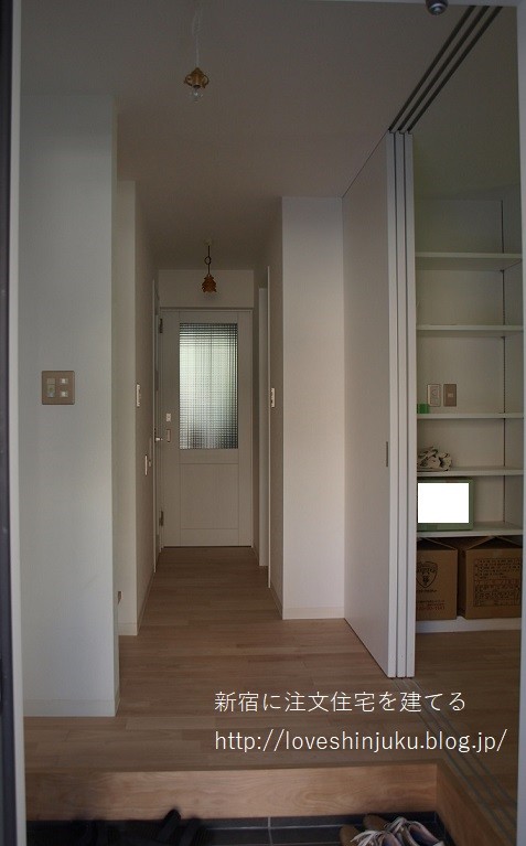Web内覧会 1階廊下 新宿に注文住宅を建てる