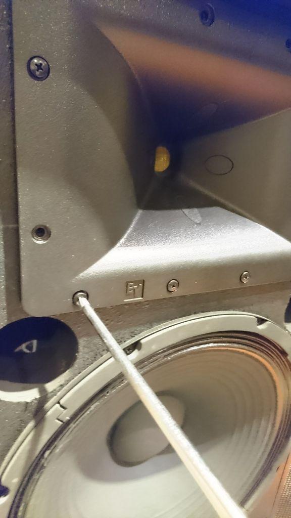 STAFFバン工房】EV ELX115 スピーカー : スタジオTORIGOROの STAFFバン工房】EV ELX115 スピーカー : スタジオTORIGOROの