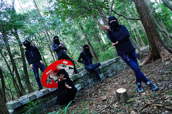 かっこいいライブ衣装ってなに スタジオtorigoroのstaffblog