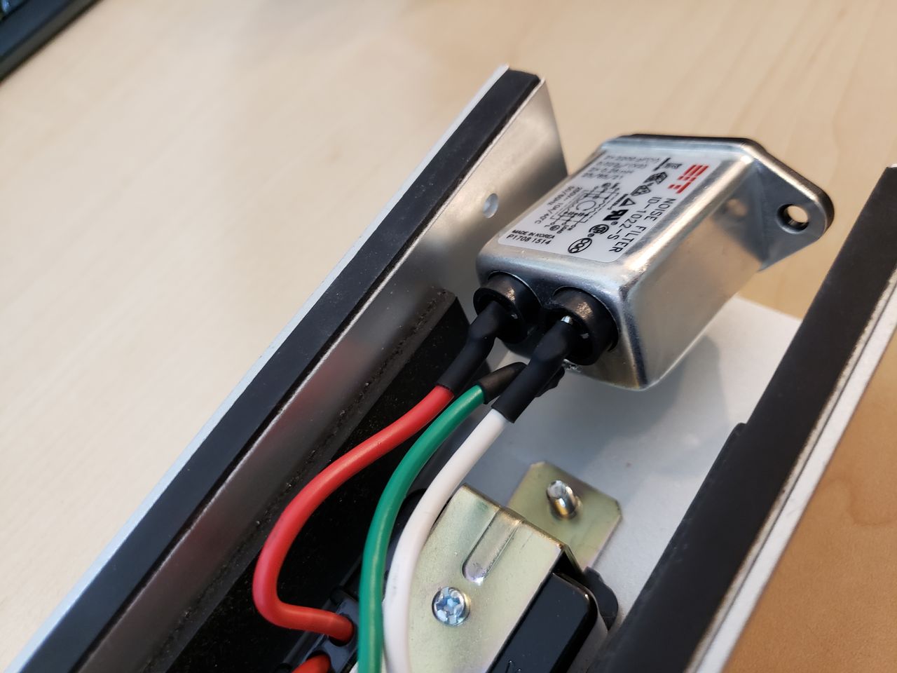STAFFバン工房】電源タップを修理 : スタジオTORIGOROのSTAFFblog