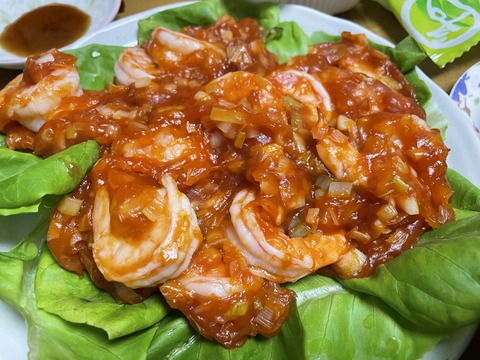 本日の夕食　エビチリ＆羽付餃子