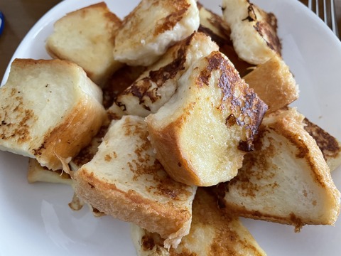 本日の朝食　フレンチトースト