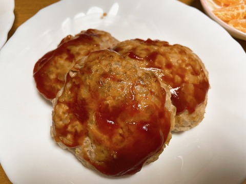 本日の夕食　ハンバーグ