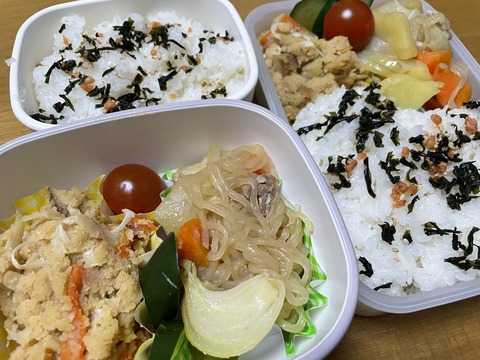 本日のお弁当　肉じゃが＆卯の花