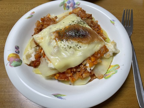 本日の夕食　ラザニア