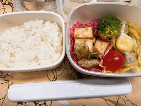 本日のお弁当　厚揚げ豆腐の鰹ぶし炒め