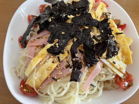 本日のお昼　冷やし中華