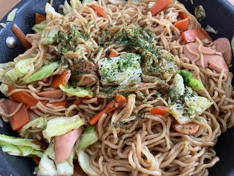 本日のお昼　焼きそば