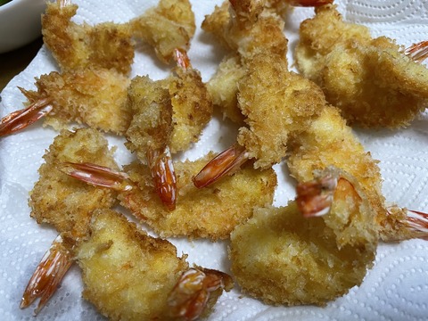 本日の夕食　エビフライ