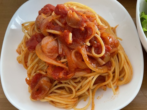 本日のランチ　トマトパスタ
