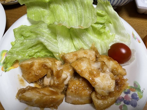 本日の夕食　メカジキ＆肉じゃが＆卯の花