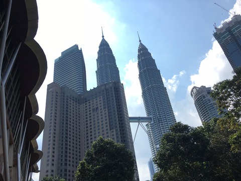 Walking around at Kuala lumpur on Sunday