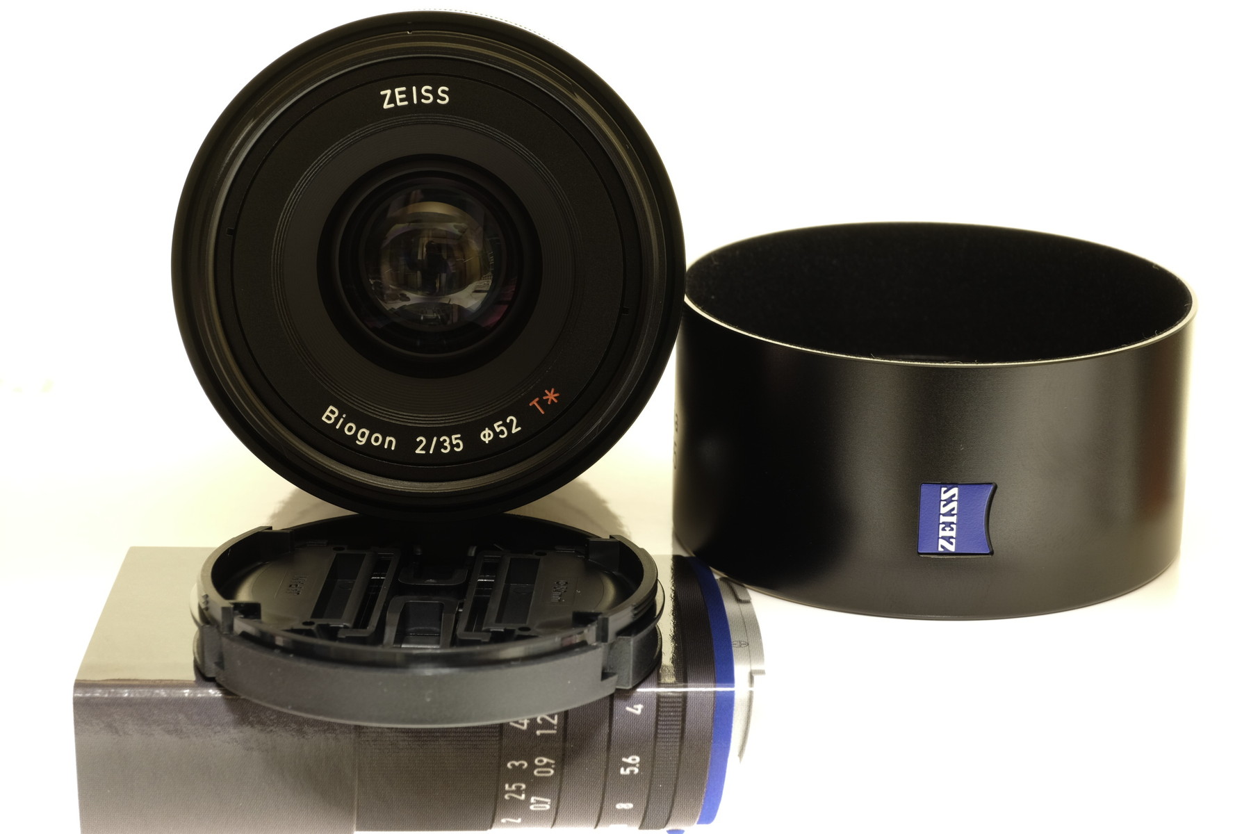 Carl Zeiss Loxia 35mm F2 SONY Eマウント Amazon.com : ZEISS Loxia