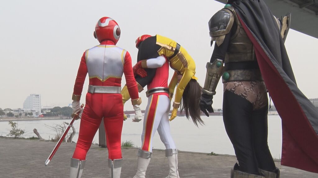 ガイザーファイブ イエロー ピンク 絶対絶命 Sakata Report