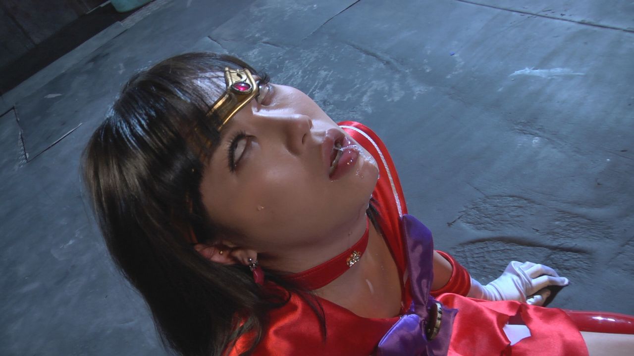 ヒロイン 白目