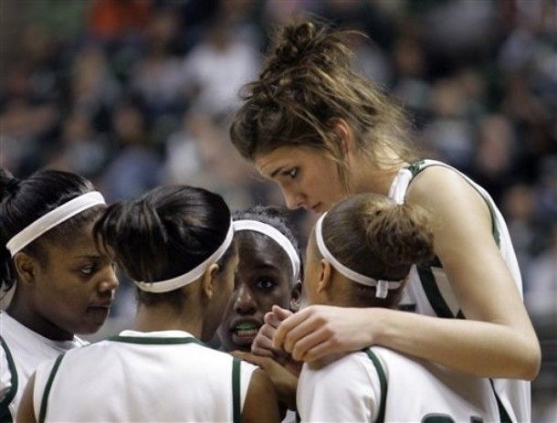 長身美女図鑑 Allyssa DeHaan