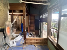 土壁解体は大変です