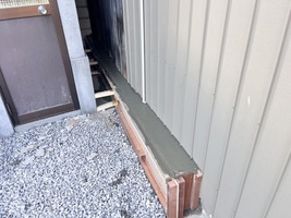 基礎補強生コン打設