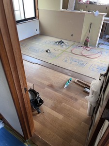 床重ね貼り