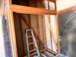 筋違い新設金物補強