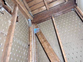 柱頭・筋違金物補強