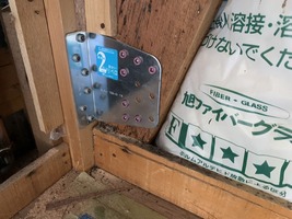 筋交金物補強
