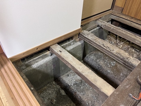 基礎補強型枠撤去