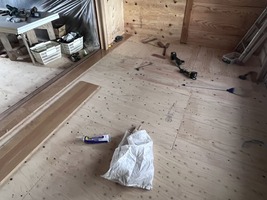 床貼り工事
