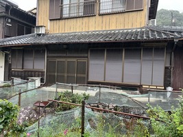 雨戸閉じた状態