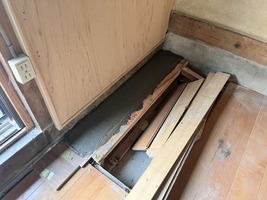 基礎補強生コン打設