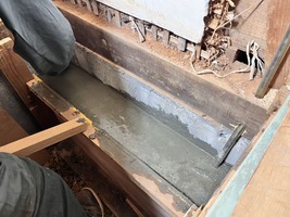 基礎補強生コン打設