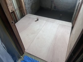 洗面所床仕上げ