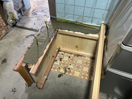 基礎補強生コン打設