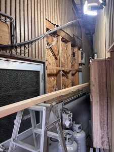 外壁側補強箇所解体