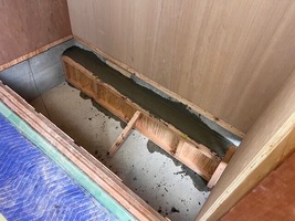 基礎補強生コン打設