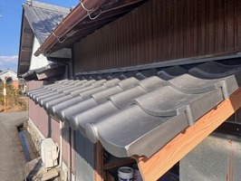 淡路いぶし瓦