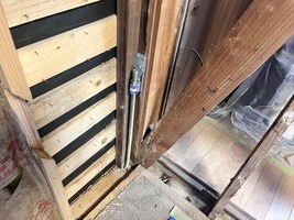 ホールダウン金物