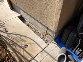 ホールダウン金物